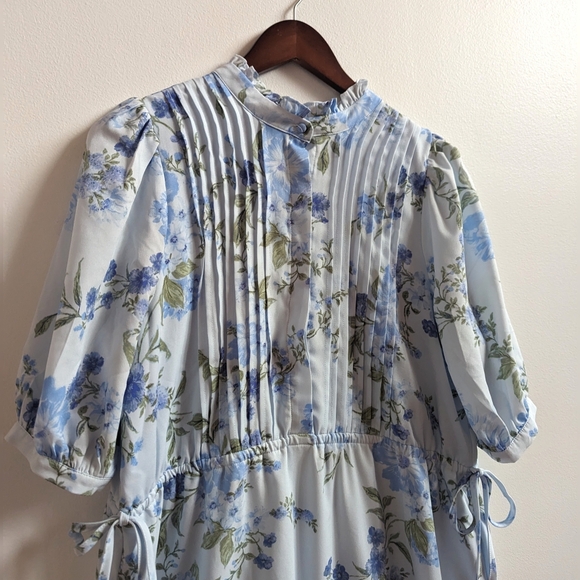 Sugarlips Dress Medium Womens Blue Floral Midi Pleated - Picture 2 of 6